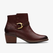 Clarks Womens Neva Buckle