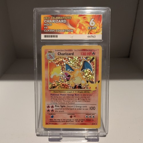 Charizard 102 2021 - -,
