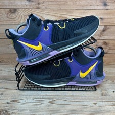 Nike Trainers Mens Size UK 8.5