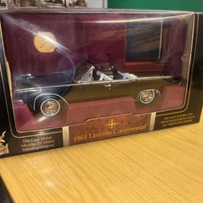 Signature Series 1961 Lincoln