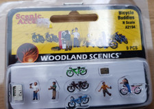 N Gauge Figures - Woodland Scenics Bicycle Buddies  (A2194)