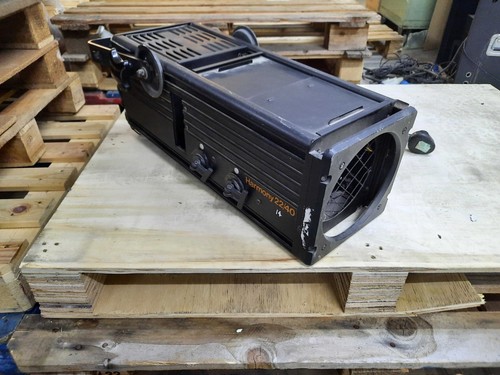 Rank strand 1000w profile - strand,