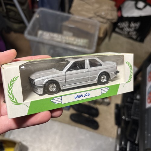 Corgi bmw 325i - corgi,