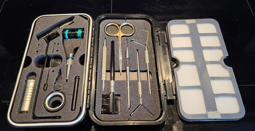 Compact travel fly tying - tying, kit