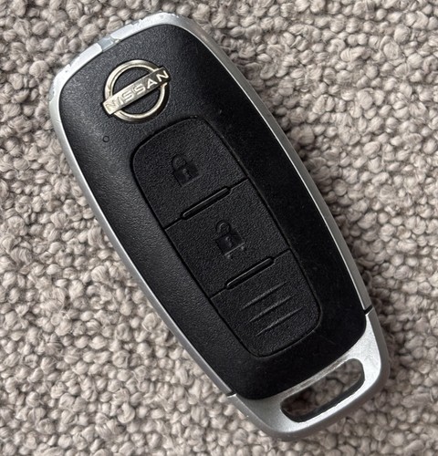 Genuine nissan button - 2,