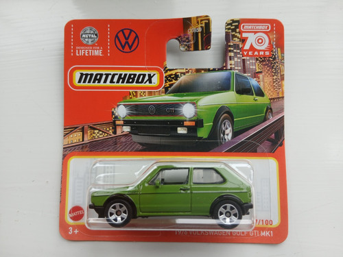 Matchbox car green 1976 - matchbox,