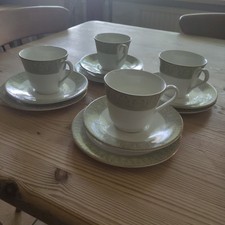 Royal Doulton Sonnet - Set Of