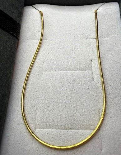 18ct yellow gold - snake, chain