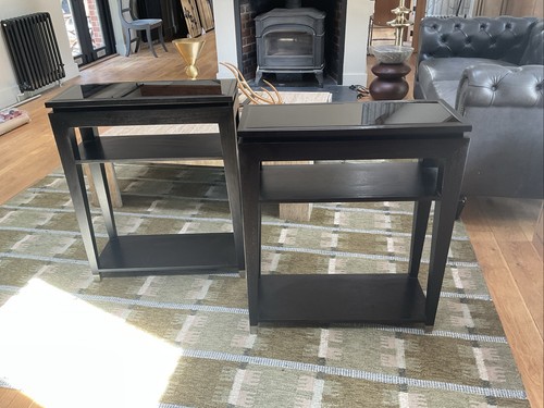 Black side table - side, 2