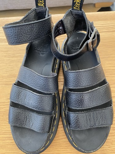Martens black leather - dr,