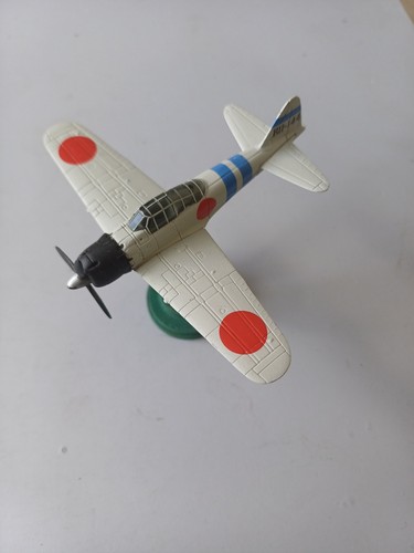 Corgi fighting machines - fighting,
