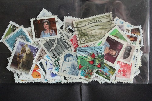 100 canadian stamps - 100,