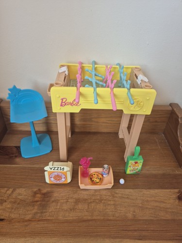 Barbie dolls games room - barbie, with