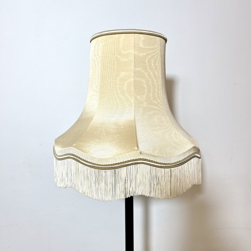Large inches vintage - large,