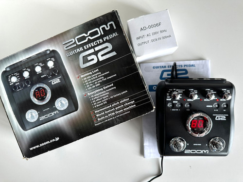 Zoom guitar effects pedal - effects,