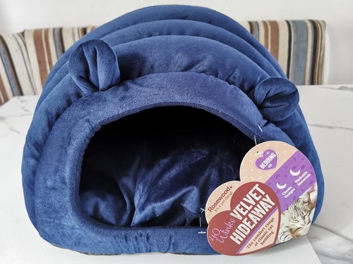 Rosewood velvet hideaway - rosewood,
