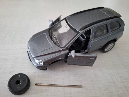 Volvo xc90 scale grey - scale,