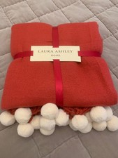 LAURA ASHLEY POMPOM BLANKET