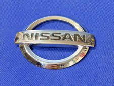 NISSAN - VINTAGE  CAR BADGE /