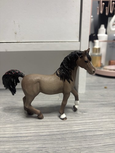 Schleich arabian stallion male - schleich,