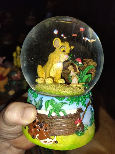 Disney the lion - disney, snow