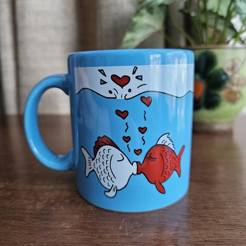 Vintage coffee mug kissing - mug,