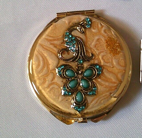 Hand made artisan compact