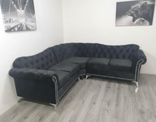  Italian Chesterfield Velvet