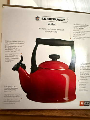 Creuset whistling stove top - le,