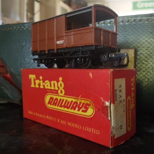 1950s triang r124 brown - 1950s,