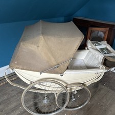 Vintage 1957 Osnath Coachbuilt Pram