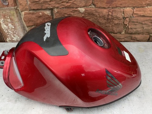 Honda cbr1100xx blackbird carb - honda,