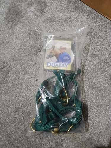 Monty roberts dually green - dually,