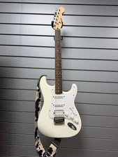 SQUIRE FENDER ELECTRIC GUITAR