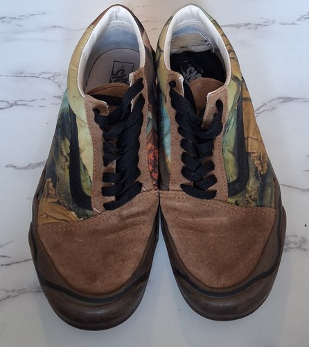Ladies vans shoes - size, old