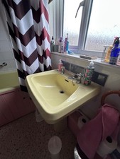 Rare complete vintage Primrose Yellow bathroom Suite – Vintage 1950s/60s Style