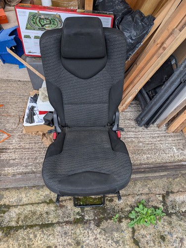 Peugeot 308sw 3rd row seat