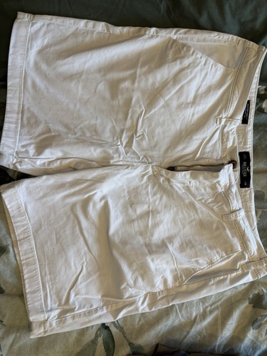 Men hollister white shorts - men’s,