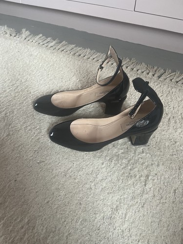 Ladies black patent valentino - black,
