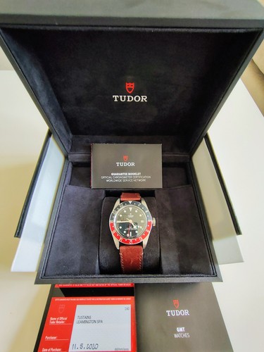Tudor black bay gmt - black,