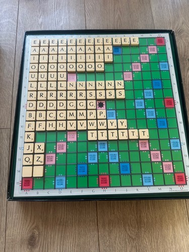 Scrabble deluxe with - deluxe,