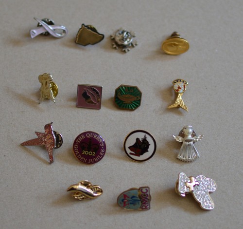 Pin badges job lot 14x - badges,