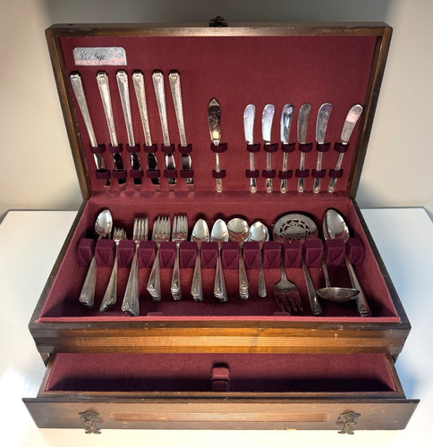 86pc vintage oneida - 86pc,