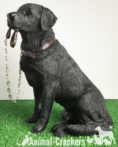 Black labrador 18cm ornament - 18cm,