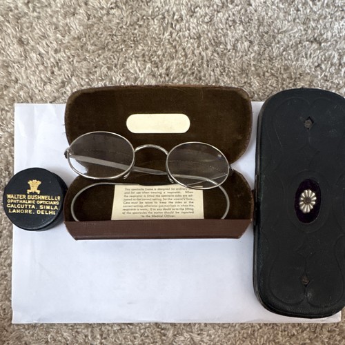 Vintage military gas mask - military,