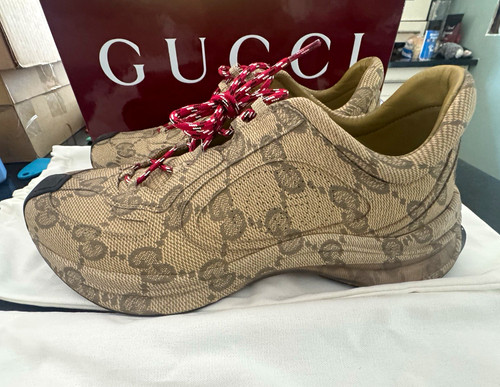 Gucci run monogram - gucci, top