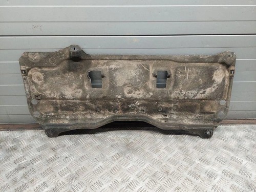 Audi rear centre - q7, lower