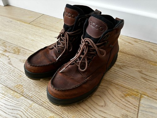 Ecco track boots 10 eu - 25, uk