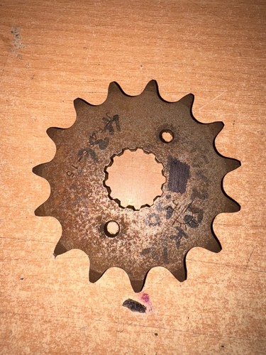 Front sprocket suzuki rgv 250 - sprocket,