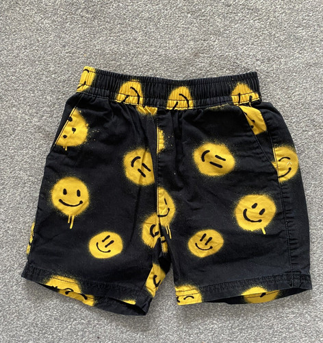 Molo smiley face boy - face, shorts